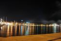 Makarska bei Nacht